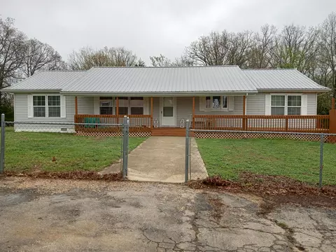 1240 State Rd N, Macks Creek, MO 65786