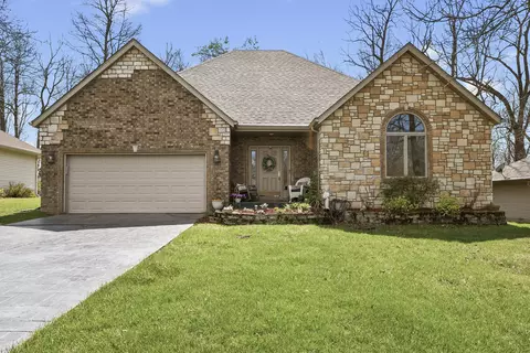 3832 W Wilderness St, Springfield, MO 65807