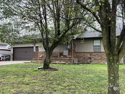 5467 Bradley St, Pleasant Hope, MO 65725