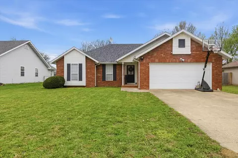 501 S Flint Ave, Bolivar, MO 65613