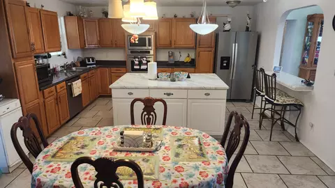 Kitchen - 852 Tomahawk Ct, Marshfield, MO 65706 photo 3 of 3