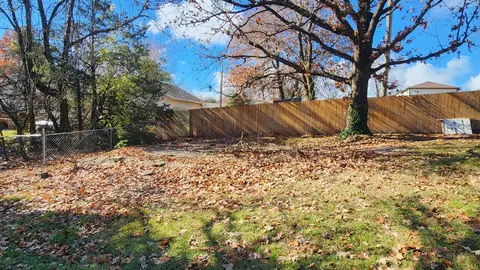 Exterior - 852 Tomahawk Ct, Marshfield, MO 65706 photo 4 of 5