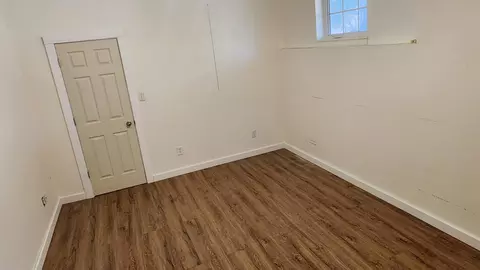 Bedroom - 852 Tomahawk Ct, Marshfield, MO 65706 photo 5 of 7