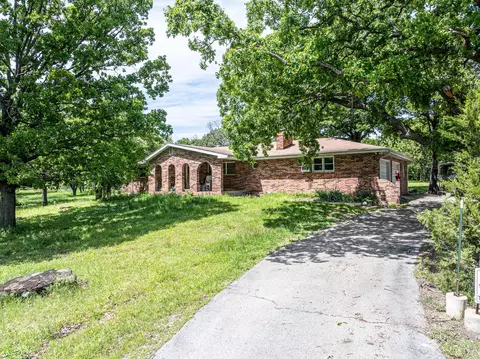 9155 SW Highway 82, El Dorado Springs, MO 64744