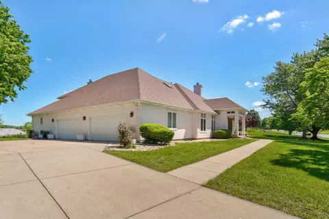 Exterior - 3695 E Turtle Hatch Rd, Springfield, MO 65809 photo 5 of 13