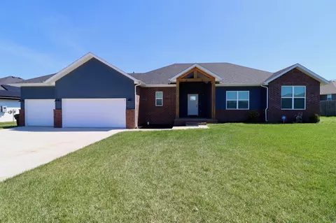 1312 S Birch Ave, Springfield, MO 65802