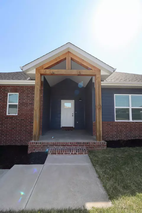 Exterior - 1312 S Birch Ave, Springfield, MO 65802 photo 3 of 9