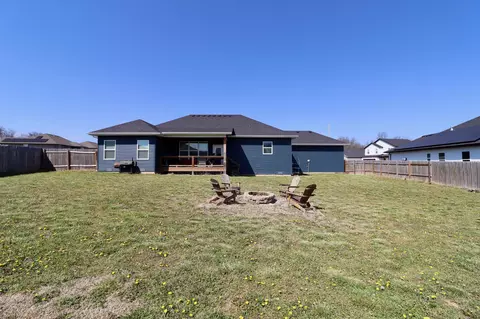 Exterior - 1312 S Birch Ave, Springfield, MO 65802 photo 6 of 9