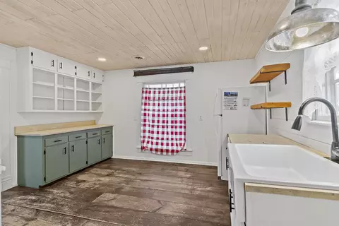 Kitchen - 301 E Webster Ave, Ava, MO 65608 photo 5 of 7