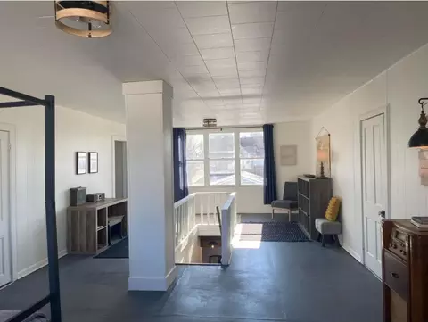 Entry Way - 301 E Webster Ave, Ava, MO 65608 photo 4 of 6
