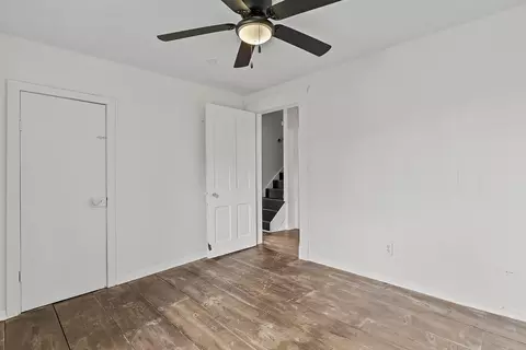 Bedroom - 301 E Webster Ave, Ava, MO 65608 photo 6 of 7