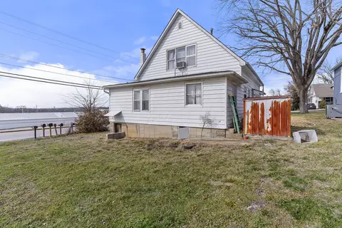 Exterior - 301 E Webster Ave, Ava, MO 65608 photo 7 of 10