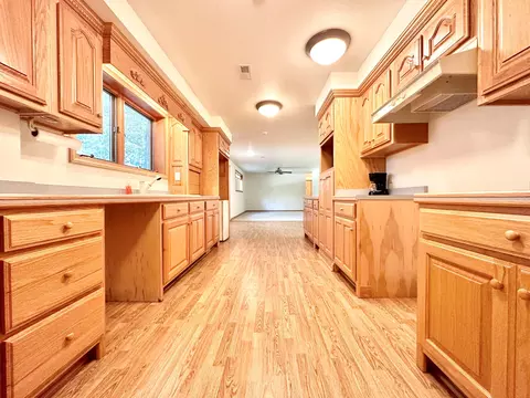 Kitchen - 9654 County Road 2680, Mountain View, MO 65548 photo 4 of 5