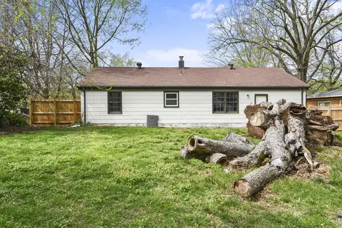 Exterior - 1452 South Ave, Springfield, MO 65807 photo 8 of 13