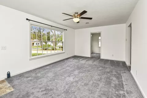 Living - 1452 South Ave, Springfield, MO 65807 photo 1 of 4