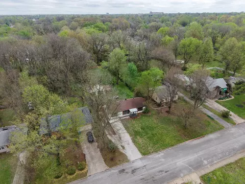 View/Area - 1452 South Ave, Springfield, MO 65807 photo 2 of 3