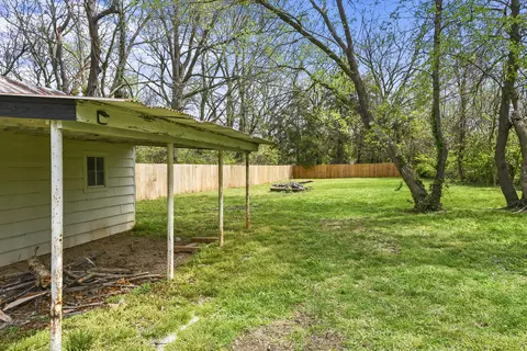 Exterior - 1452 South Ave, Springfield, MO 65807 photo 9 of 13
