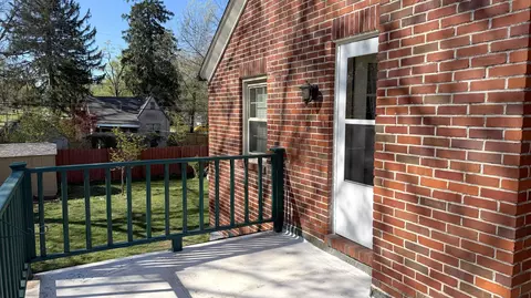 Exterior - 926 E University St, Springfield, MO 65807 photo 9 of 29