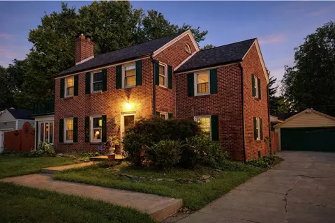 Exterior - 926 E University St, Springfield, MO 65807 photo 28 of 29