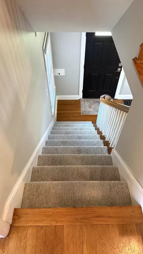 Entry Way - 926 E University St, Springfield, MO 65807 photo 9 of 9