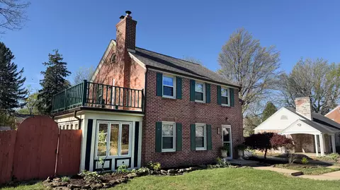 Exterior - 926 E University St, Springfield, MO 65807 photo 2 of 29