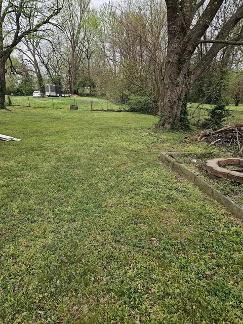 Exterior - 2648 N Howard Ave, Springfield, MO 65803 photo 3 of 3