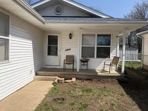 1636 N Oak Grove Ave, Springfield, MO 65803