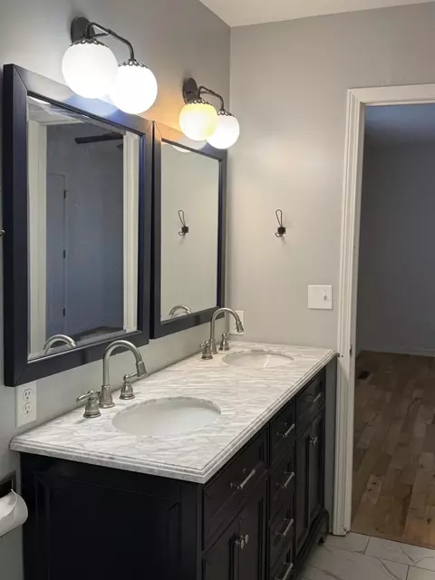 Bath - 280 Sharyhill Rd, Branson, MO 65616 photo 4 of 4