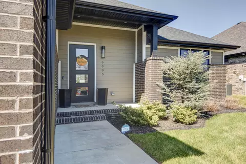Exterior - 6085 S Maryland Ave, Springfield, MO 65810 photo 8 of 8