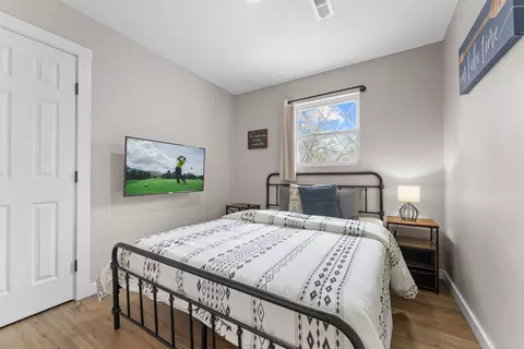 Bedroom - 272 Cave Ln, Branson, MO 65615 photo 3 of 8