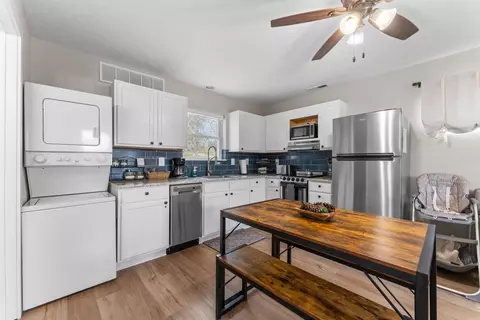 Kitchen - 272 Cave Ln, Branson, MO 65615 photo 3 of 5