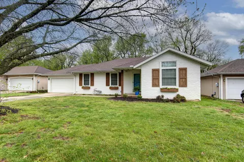 2251 S Kimbrough Ave, Springfield, MO 65807 photo 23