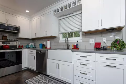 2251 S Kimbrough Ave, Springfield, MO 65807 photo 6