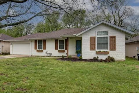 2251 S Kimbrough Ave, Springfield, MO 65807 photo 24