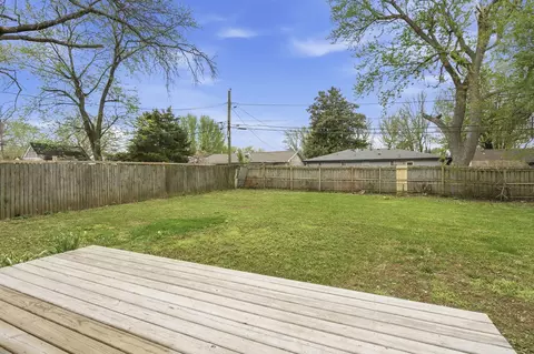 Exterior - 1448 E Seminole St, Springfield, MO 65804 photo 4 of 9