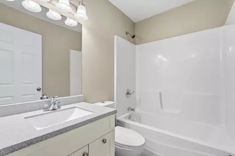 Bath - 1448 E Seminole St, Springfield, MO 65804 photo 2 of 2