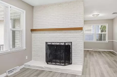 Living - 1448 E Seminole St, Springfield, MO 65804 photo 3 of 4
