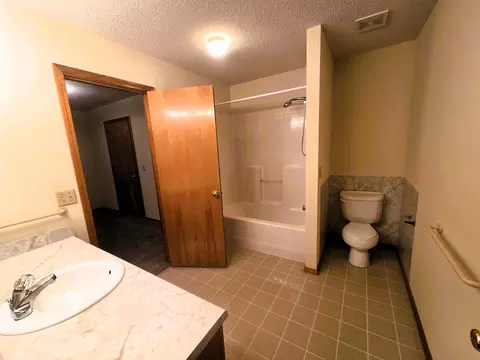 20582060 E Belmont St, Springfield, MO 65802 photo 9