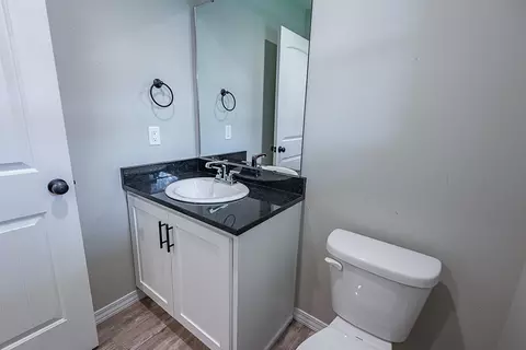 Bath - 2644 N Prospect Ave, Springfield, MO 65803 photo 1 of 5