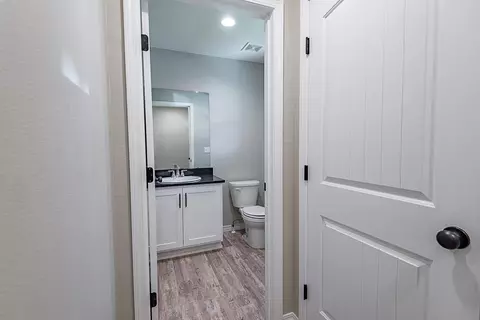 Entry Way - 2644 N Prospect Ave, Springfield, MO 65803 photo 4 of 7