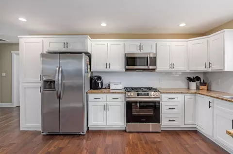 Kitchen - 1485 Knightsbridge Rd, Marshfield, MO 65706 photo 1 of 2