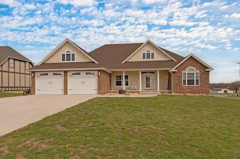 1485 Knightsbridge Rd, Marshfield, MO 65706