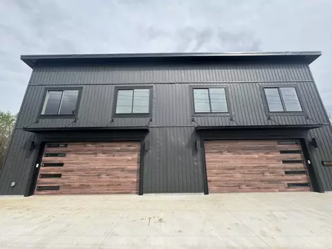 1503 Eisenhower St #A & B, Monett, MO 65708