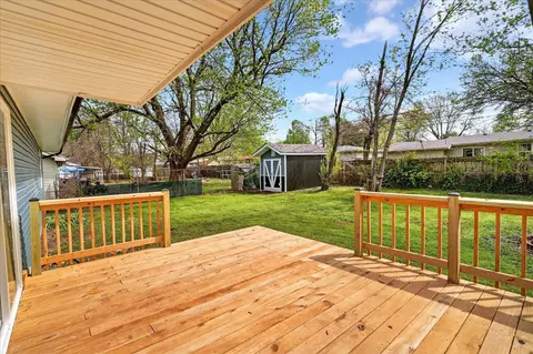 Exterior - 1036 E Morningside St, Springfield, MO 65807 photo 6 of 8