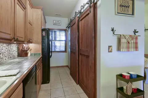 Kitchen - 24 Village Trl #2, Branson, MO 65616 photo 4 of 4
