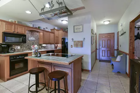 Kitchen - 24 Village Trl #2, Branson, MO 65616 photo 2 of 4
