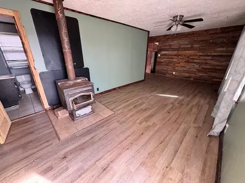 Living - 515 S Beverly St, Billings, MO 65610 photo 1 of 1