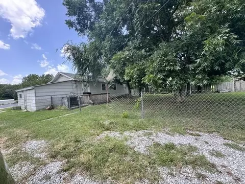 Exterior - 515 S Beverly St, Billings, MO 65610 photo 2 of 2