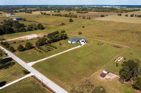 View/Area - 7990 E Farm Road 116, Strafford, MO 65757 photo 3 of 7