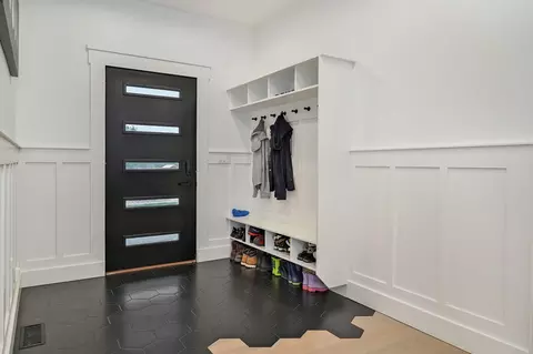 Entry Way - 7990 E Farm Road 116, Strafford, MO 65757 photo 1 of 2